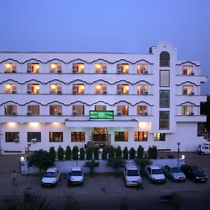 Hotel Chanakaya