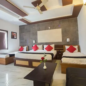 Optimum Tara Palace @ Taj Agra (Uttar Pradesh)